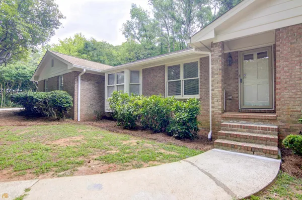 $2,550 | 130 Aspen Way, Fayetteville, GA 30214