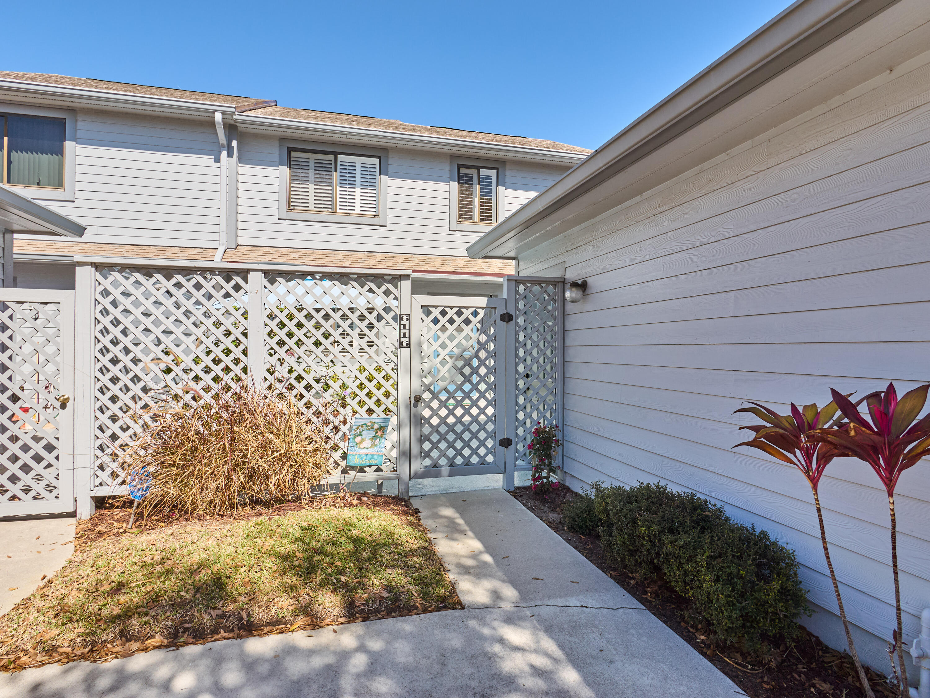 6116 Southeast Georgetown Place Hobe Sound, FL 33455 - Photo 4 of 46 P1157592