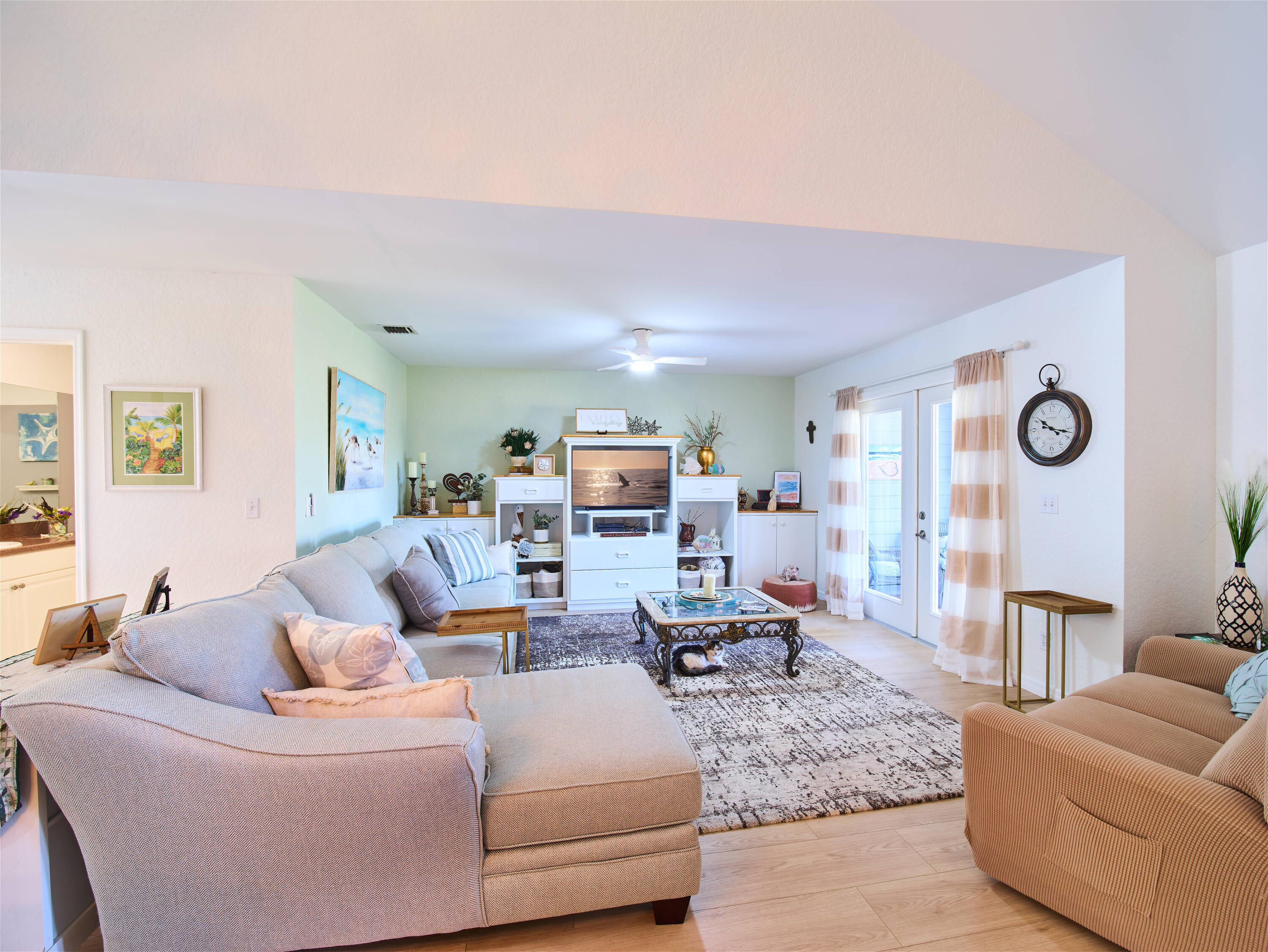 6116 Southeast Georgetown Place Hobe Sound, FL 33455 - Photo 8 of 46 P1157404_HDR