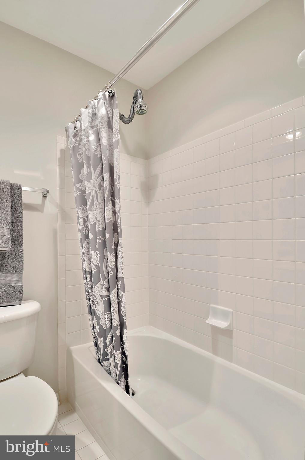 815 G Street Southwest Washington, DC 20024 - Photo 25 of 30 Bath