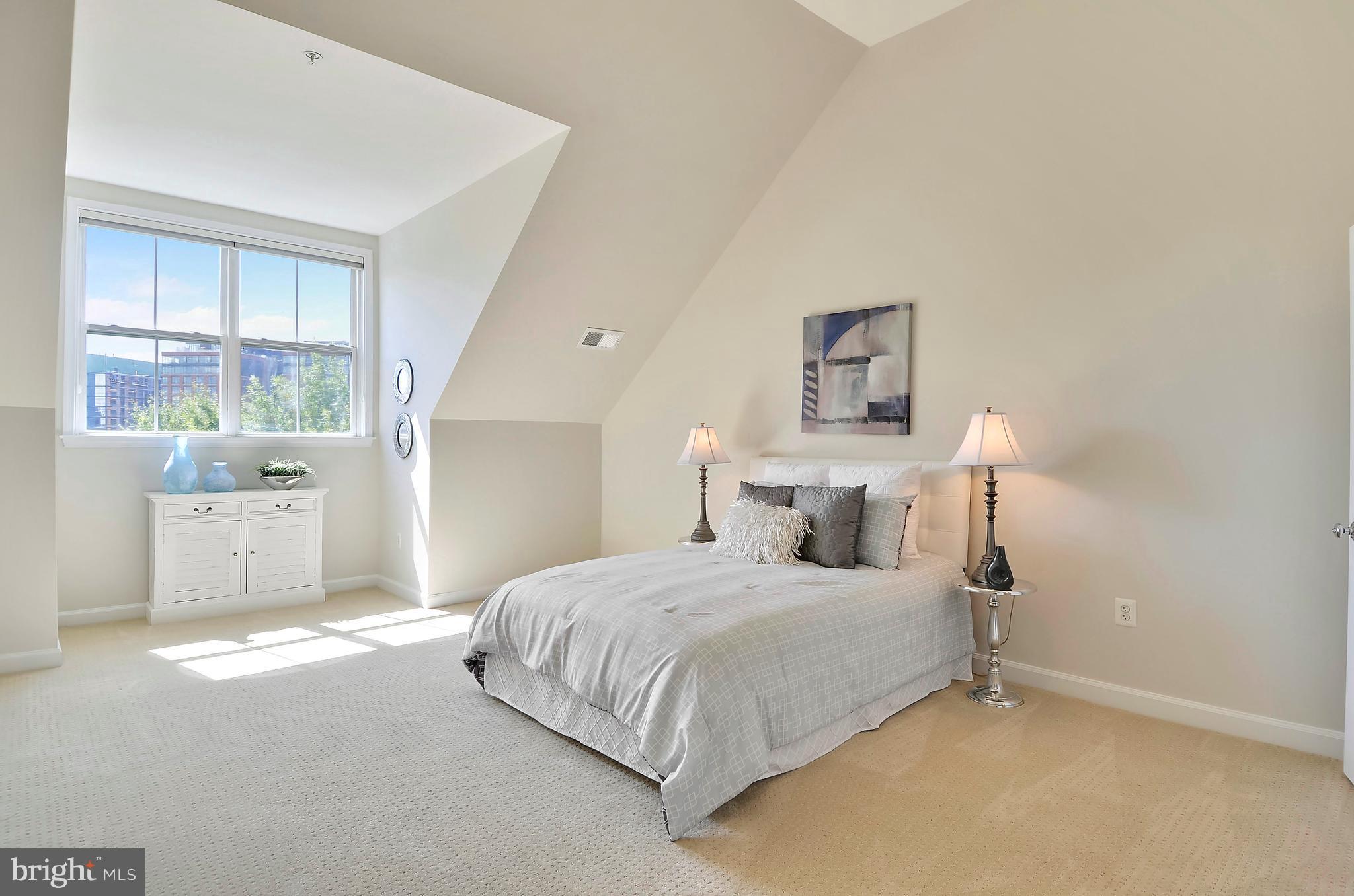 815 G Street Southwest Washington, DC 20024 - Photo 26 of 30 Bedroom (Master)