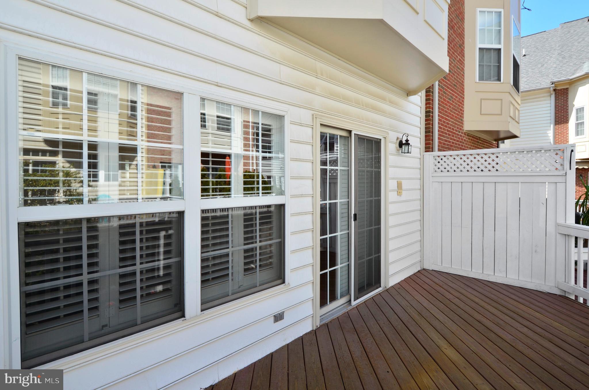 815 G Street Southwest Washington, DC 20024 - Photo 10 of 30 Exterior (Rear)