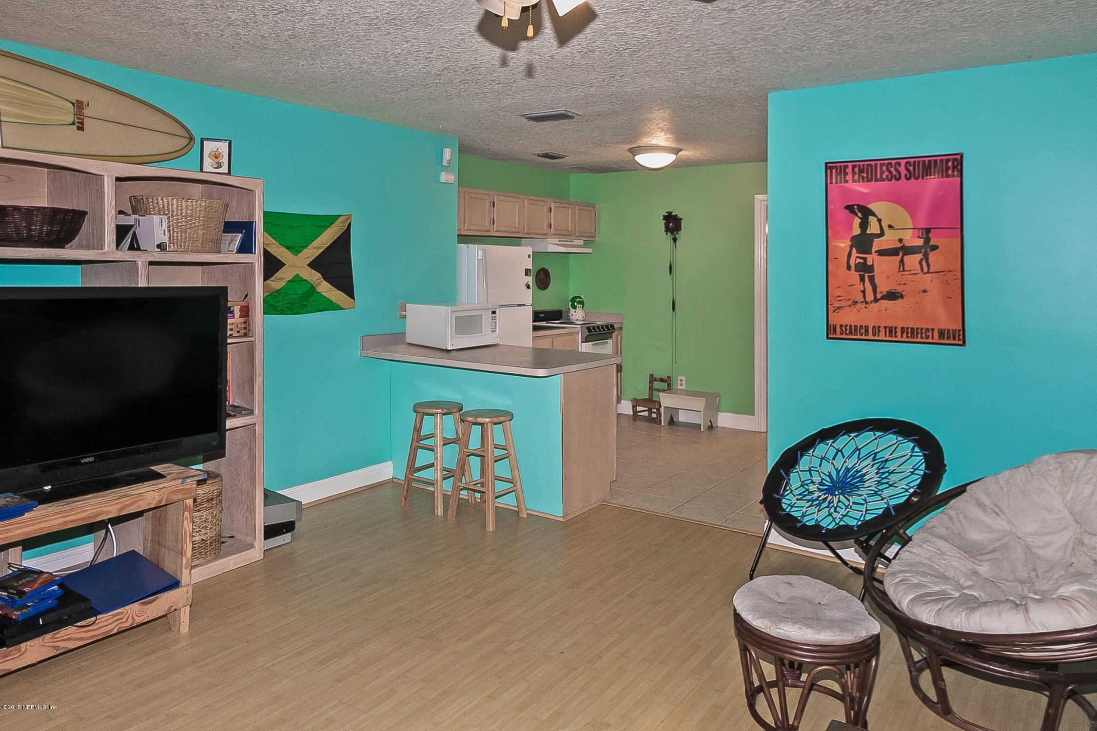 333 Micklers Road St. Augustine, FL 32080 - Photo 33 of 40 Suite Living and kitchen