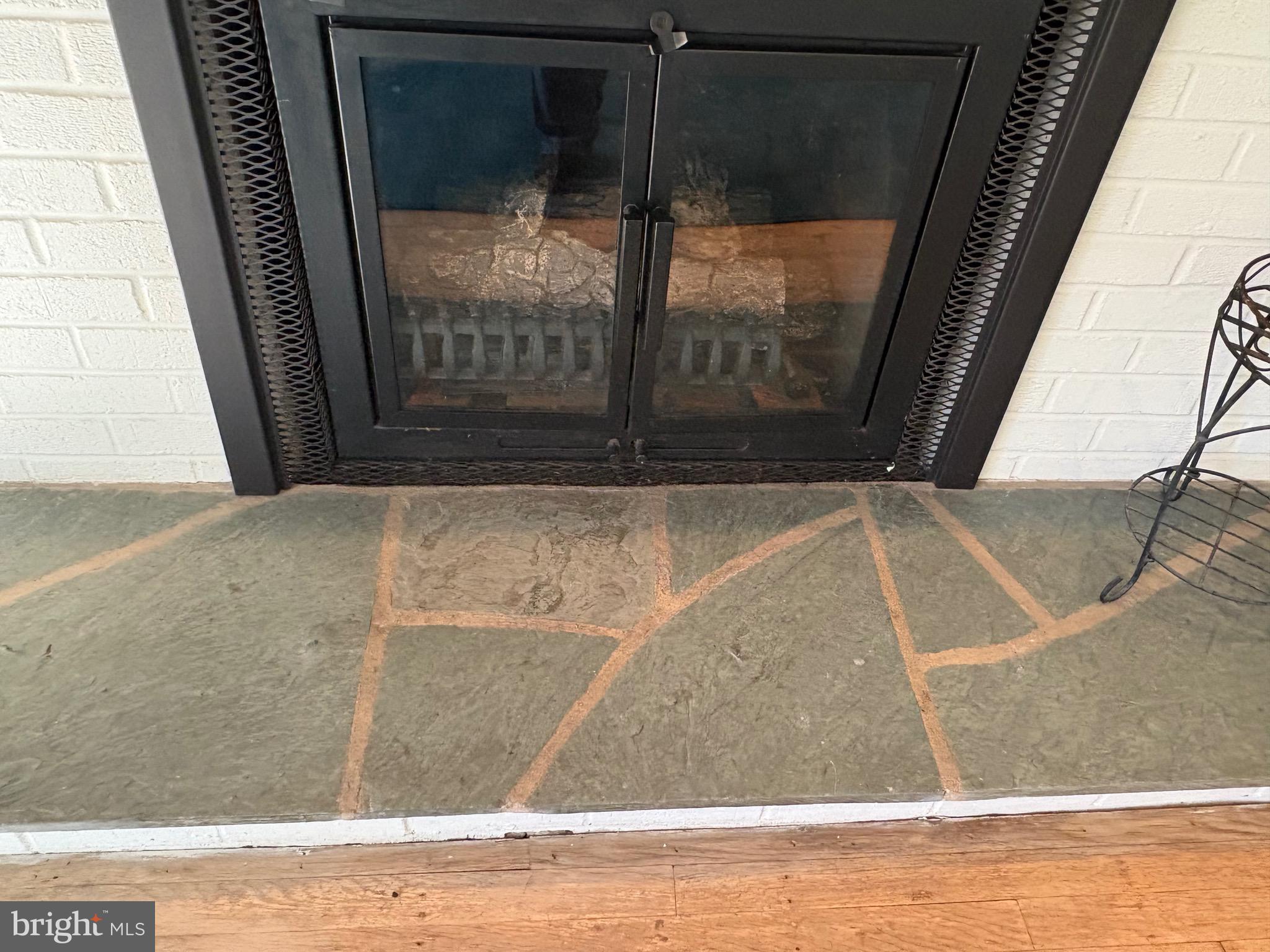 1306 Neck Road Burlington, NJ 08016 - Photo 8 of 22 Lovely Hearth