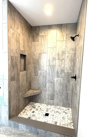 $447,900 | 229 Mossy Rock Road, Andersonville, TN 37705