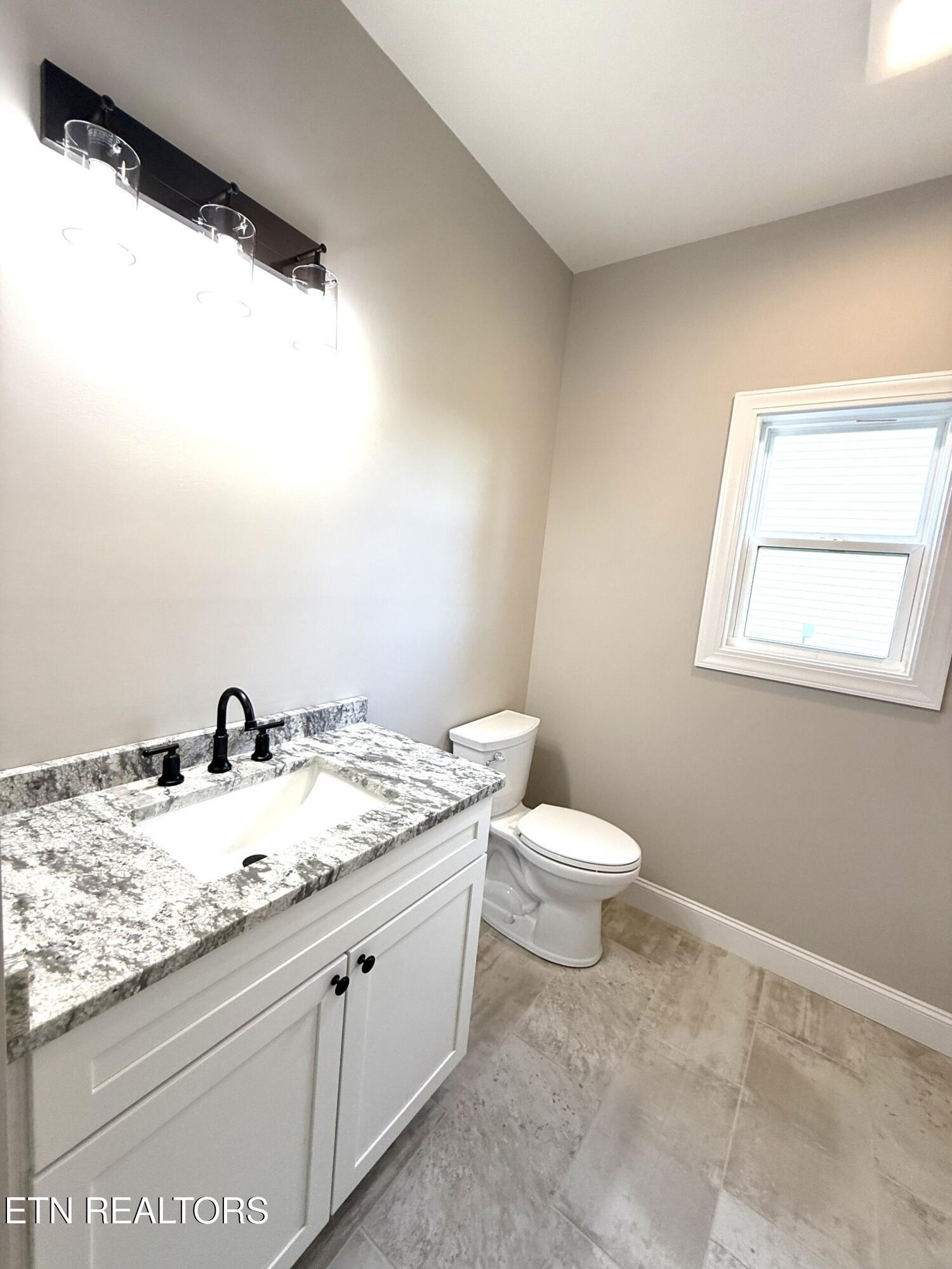 229 Mossy Rock Road Andersonville, TN 37705 - Photo 23 of 27 thumbnail_IMG_2303 (1)