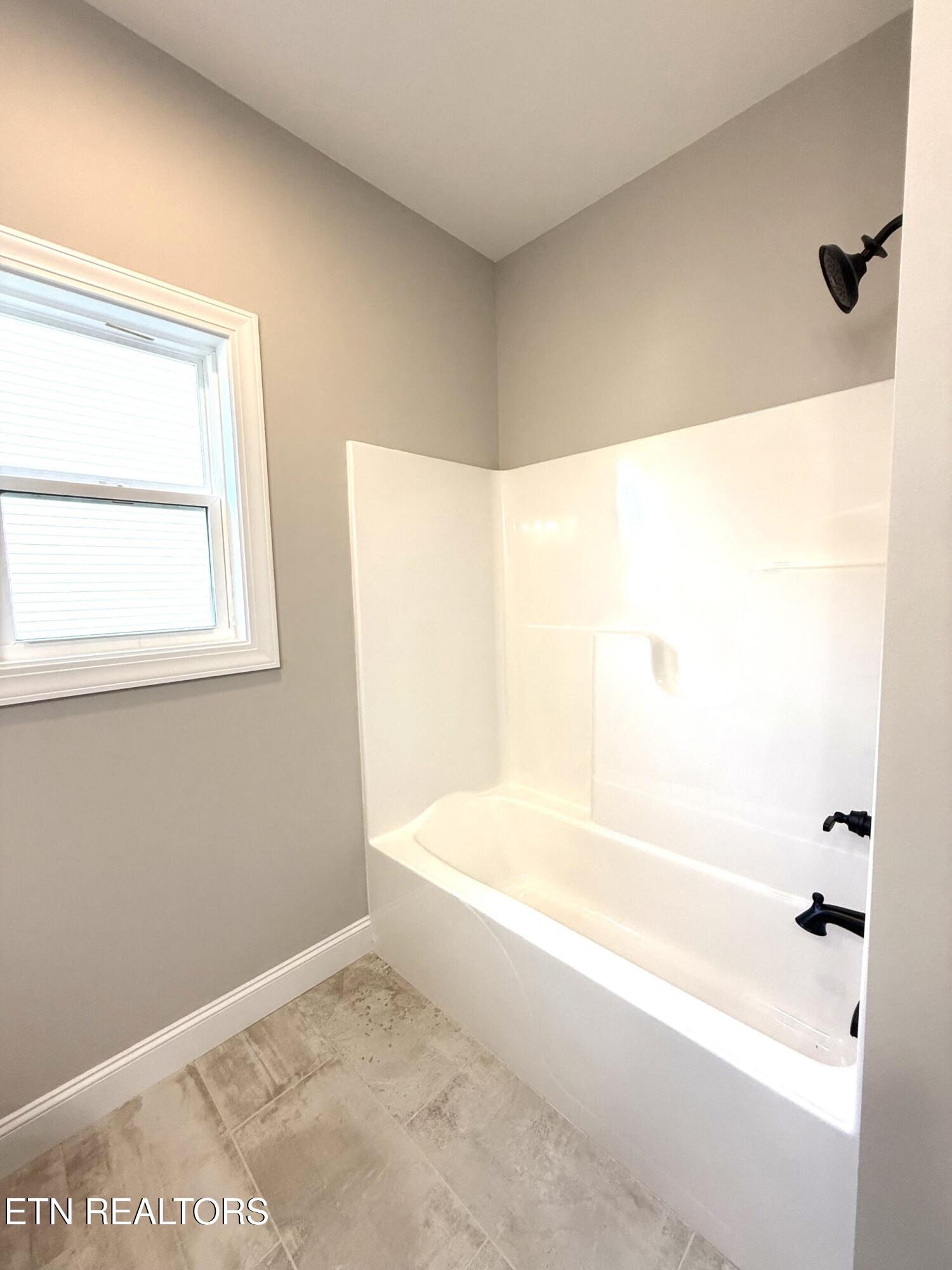 229 Mossy Rock Road Andersonville, TN 37705 - Photo 24 of 27 thumbnail_IMG_2302