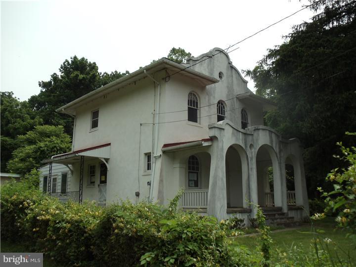 2107 River Road Reading, PA 19605 - Photo 1 of 7