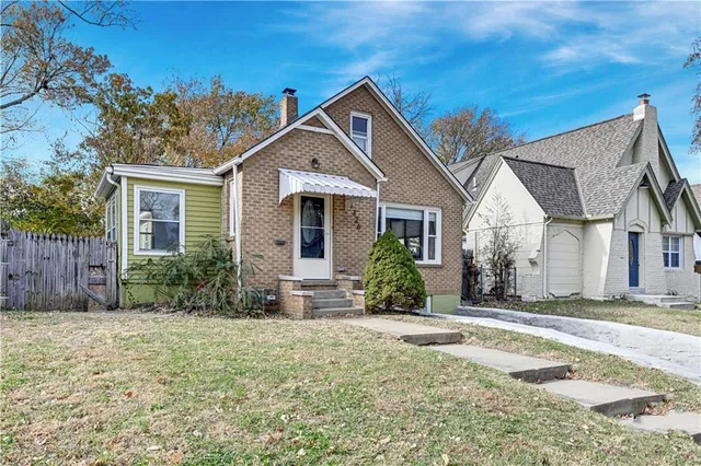 $175,000 | 7326 Tracy Avenue, Kansas City, MO 64131
