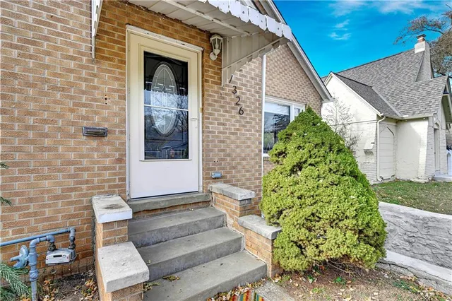 $175,000 | 7326 Tracy Avenue, Kansas City, MO 64131
