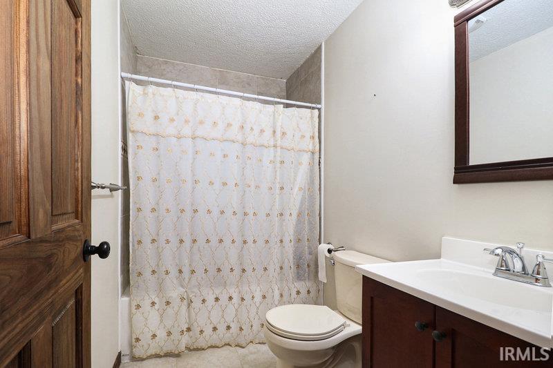 67922 Kenilworth Road Bremen, IN 46506 - Photo 9 of 26 Gallery Image 9