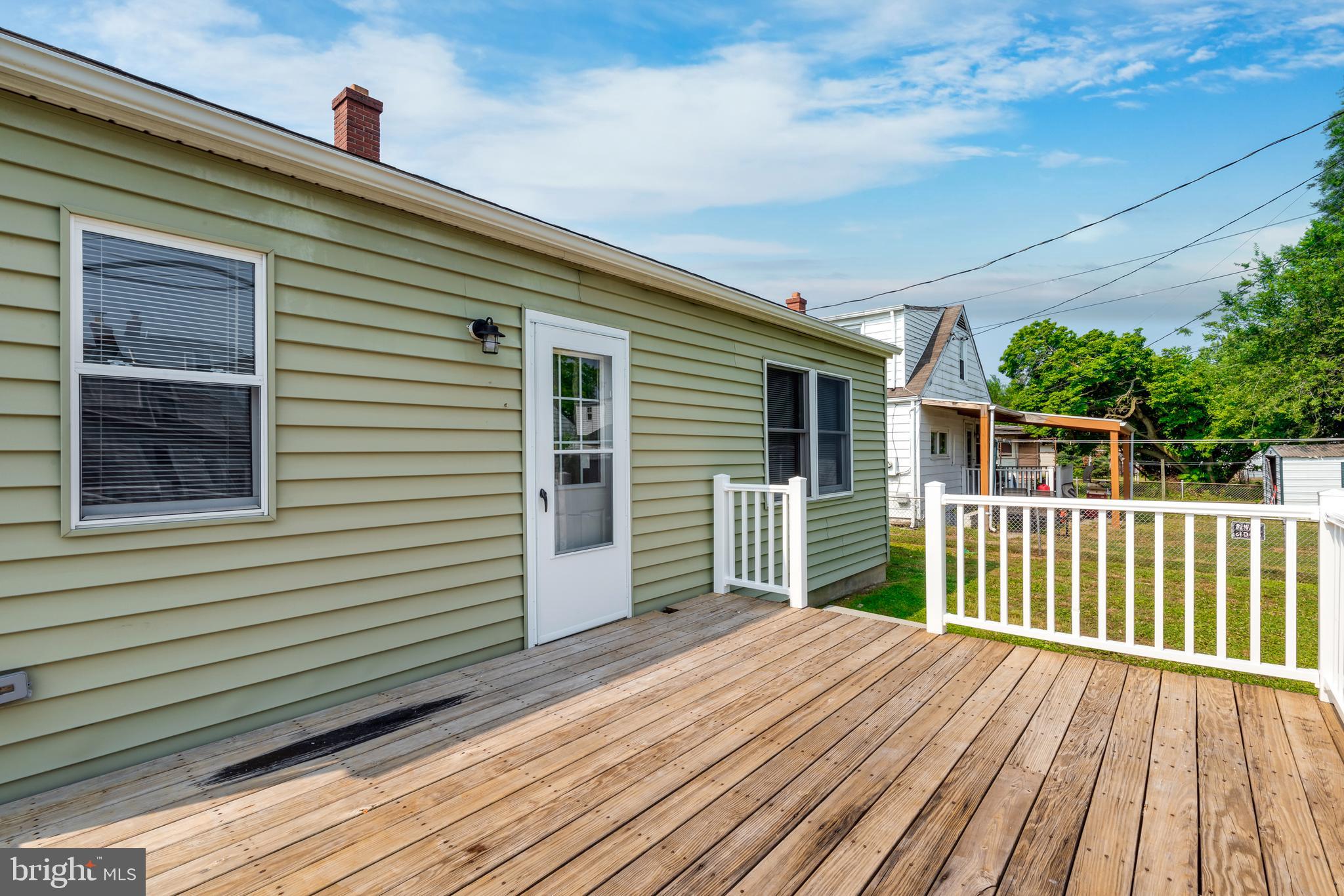 8112 Longpoint Road Dundalk, MD 21222 - Photo 28 of 38