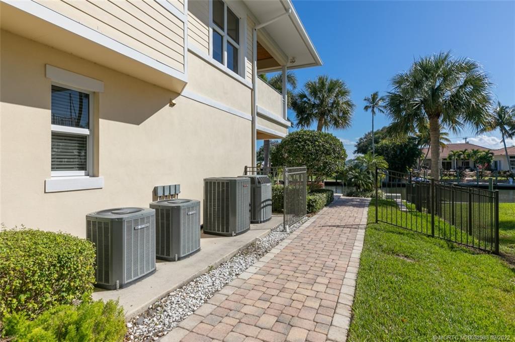5914 Southeast Horseshoe Point Road Stuart, FL 34997 - Photo 65 of 93 Gallery Image 65