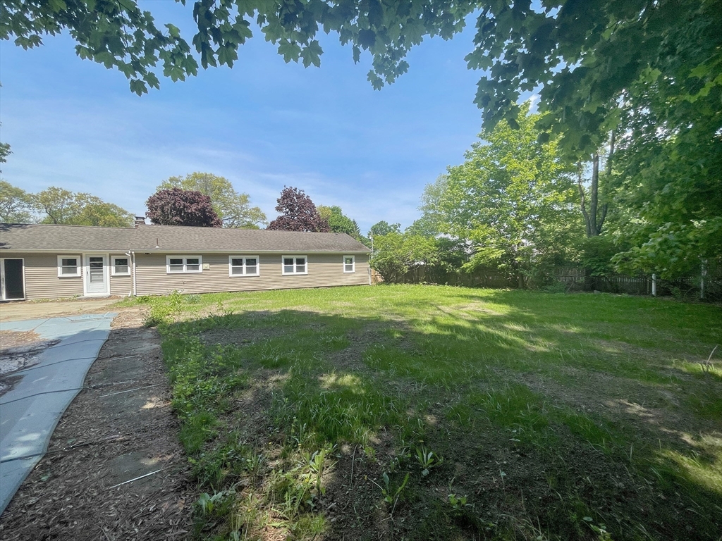 99 Homestead Circle Hamilton, MA 01982 - Photo 17 of 19