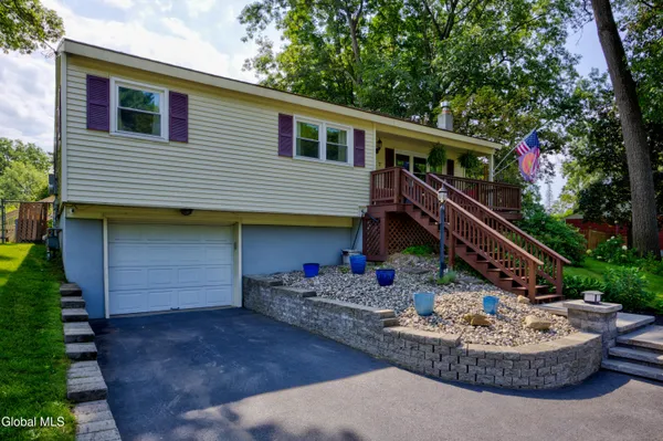 $419,900 | 7 Gick Road, Saratoga Springs, NY 12866