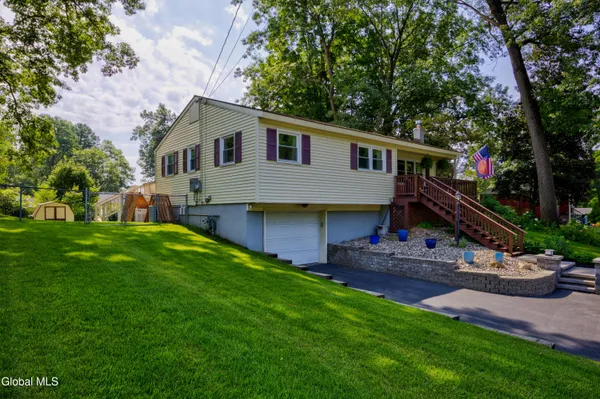 $419,900 | 7 Gick Road, Saratoga Springs, NY 12866