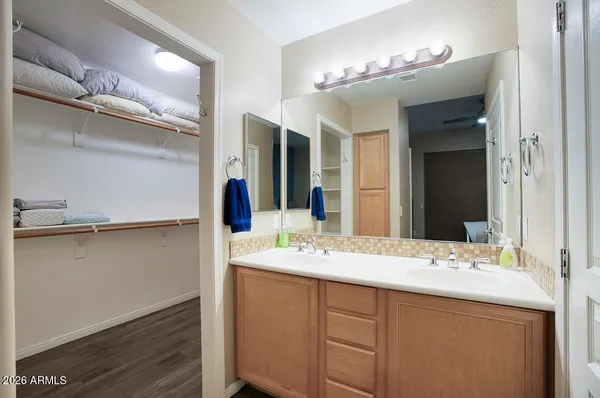 $3,500 | 2989 North 44th Street, Unit 1024, Phoenix, AZ 85018
