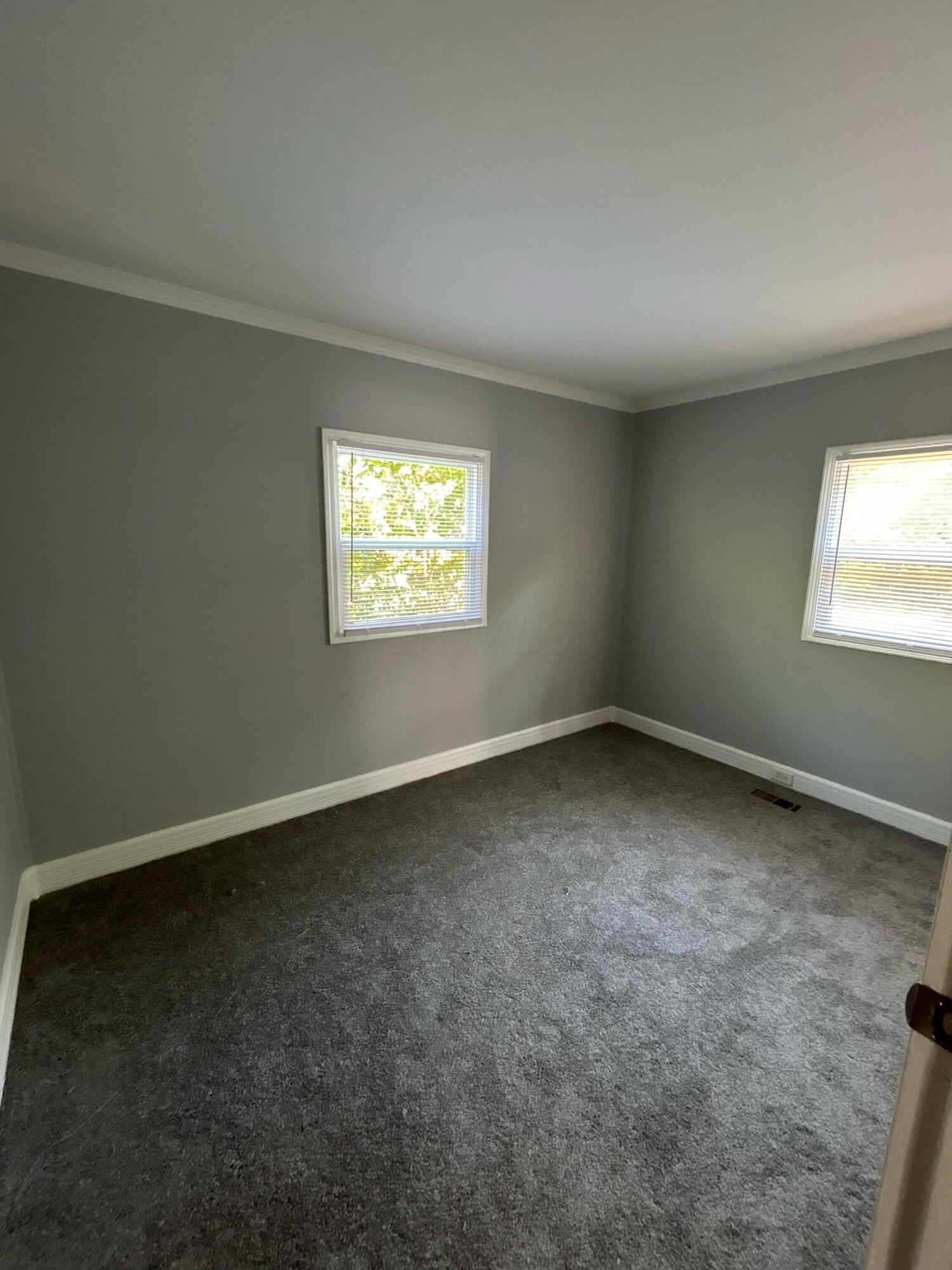 2622 Howey Road Columbus, OH 43211 - Photo 7 of 9 H4
