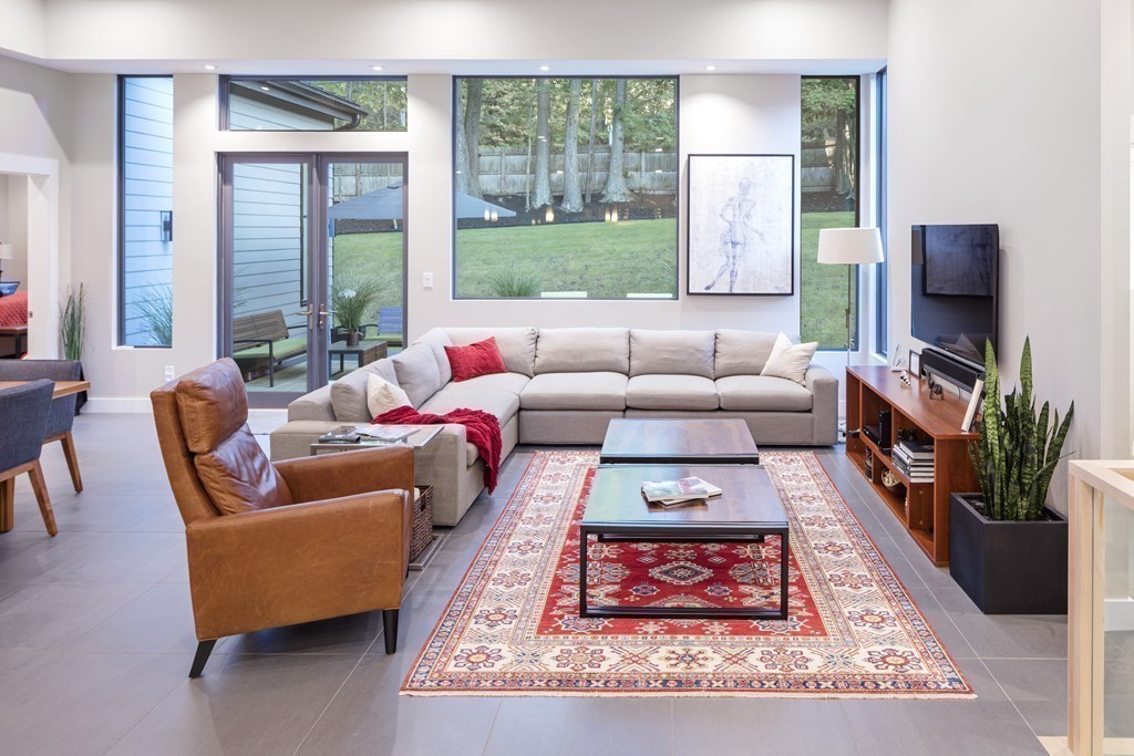 160 Fairway Road Brookline, MA 02467 - Photo 11 of 30