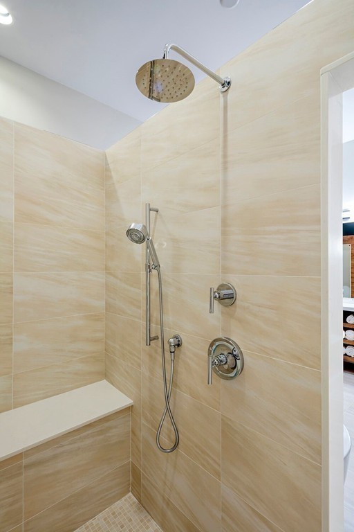 160 Fairway Road Brookline, MA 02467 - Photo 18 of 30