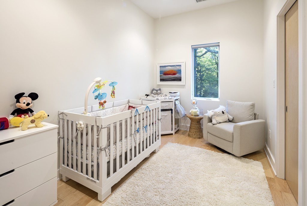 160 Fairway Road Brookline, MA 02467 - Photo 22 of 30