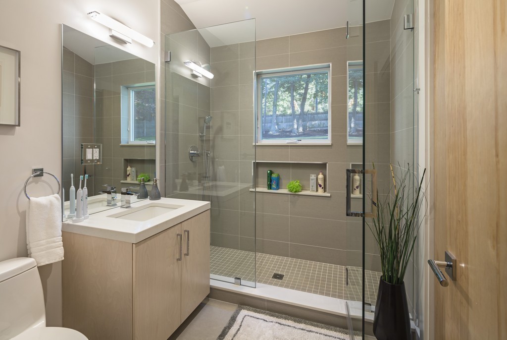 160 Fairway Road Brookline, MA 02467 - Photo 23 of 30