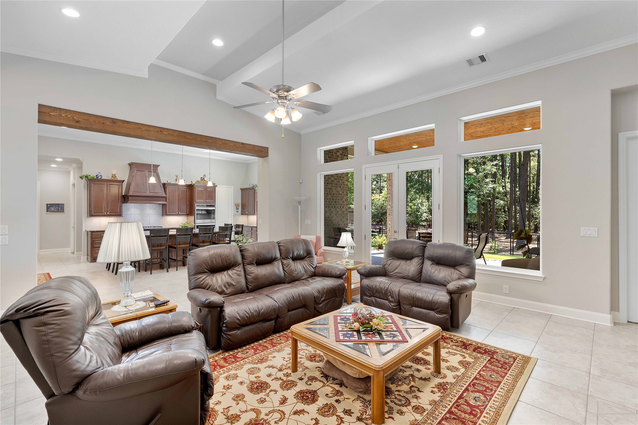 166 Rim Rock Road Huntsville, TX 77340 - Photo 11 of 50 Living area