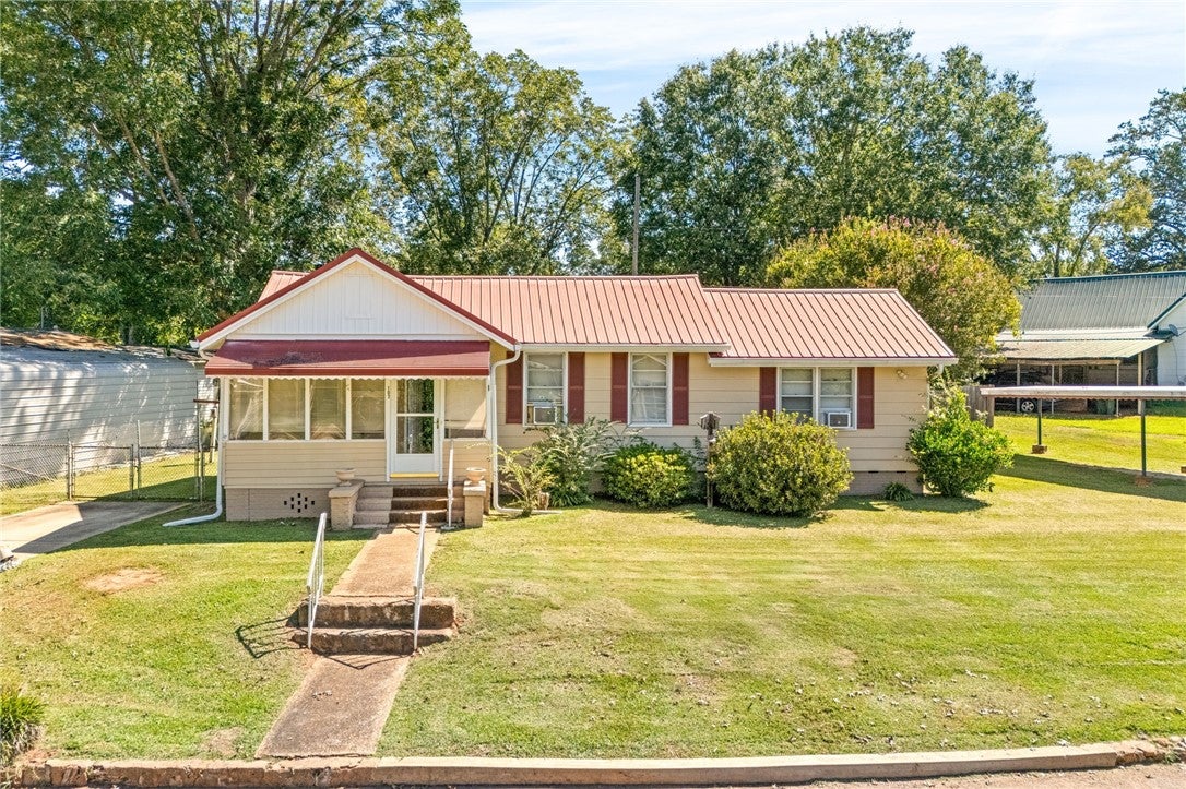 107 Maple Street Valley, AL 36854 - Photo 2 of 15 Gallery Image 2