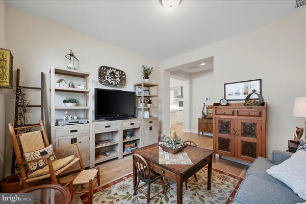 $625,000 | 136 Mallard Dr Lake, White Post, VA 22663