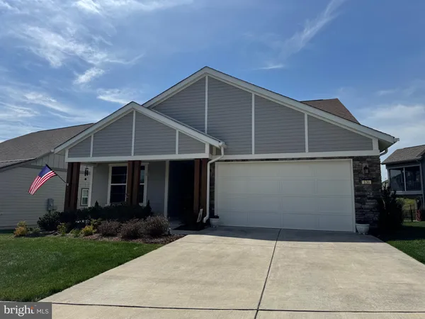 $625,000 | 136 Mallard Dr Lake, White Post, VA 22663