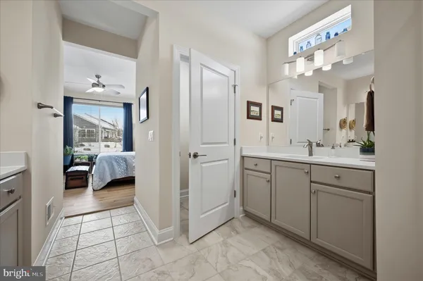 $625,000 | 136 Mallard Dr Lake, White Post, VA 22663