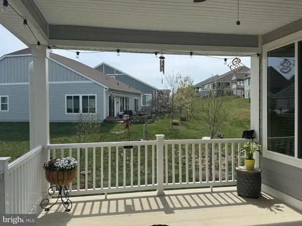 $625,000 | 136 Mallard Dr Lake, White Post, VA 22663