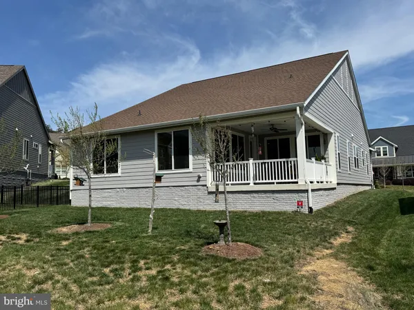 $625,000 | 136 Mallard Dr Lake, White Post, VA 22663