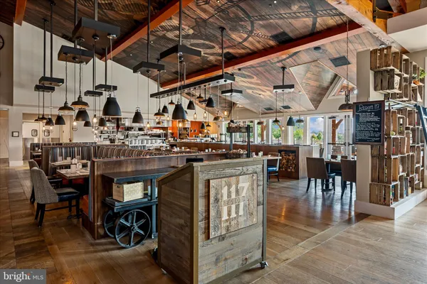 $625,000 | 136 Mallard Dr Lake, White Post, VA 22663