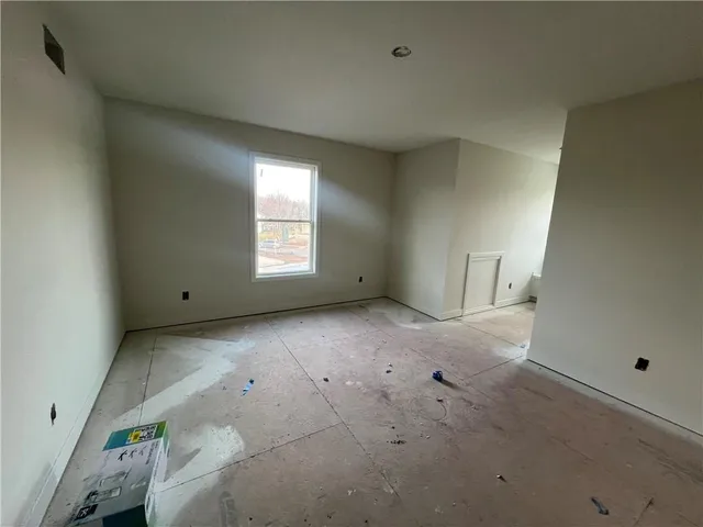 $447,500 | 2021 Riverstone Drive, Excelsior Springs, MO 64024