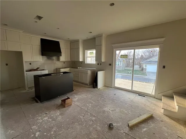 $447,500 | 2021 Riverstone Drive, Excelsior Springs, MO 64024