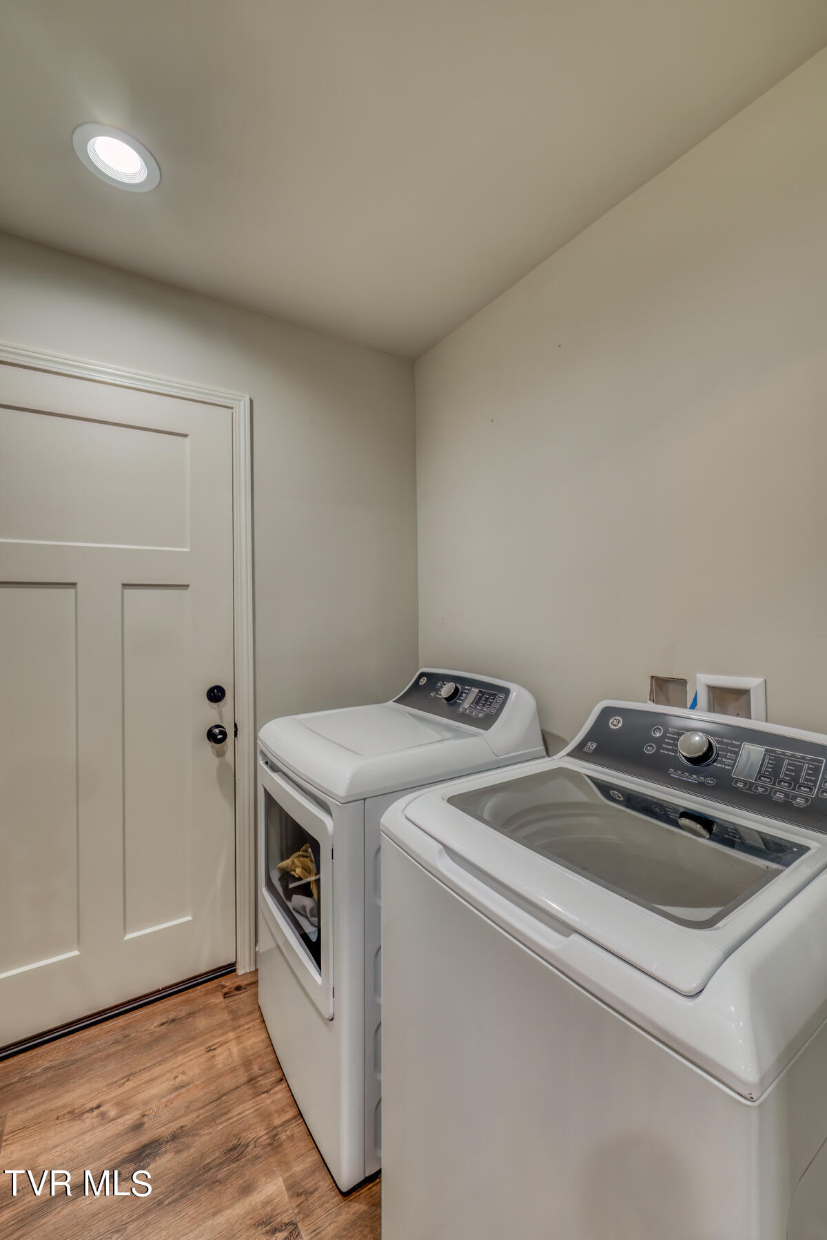 206 Price Road Elizabethton, TN 37643 - Photo 26 of 33 206 Price Rd-24