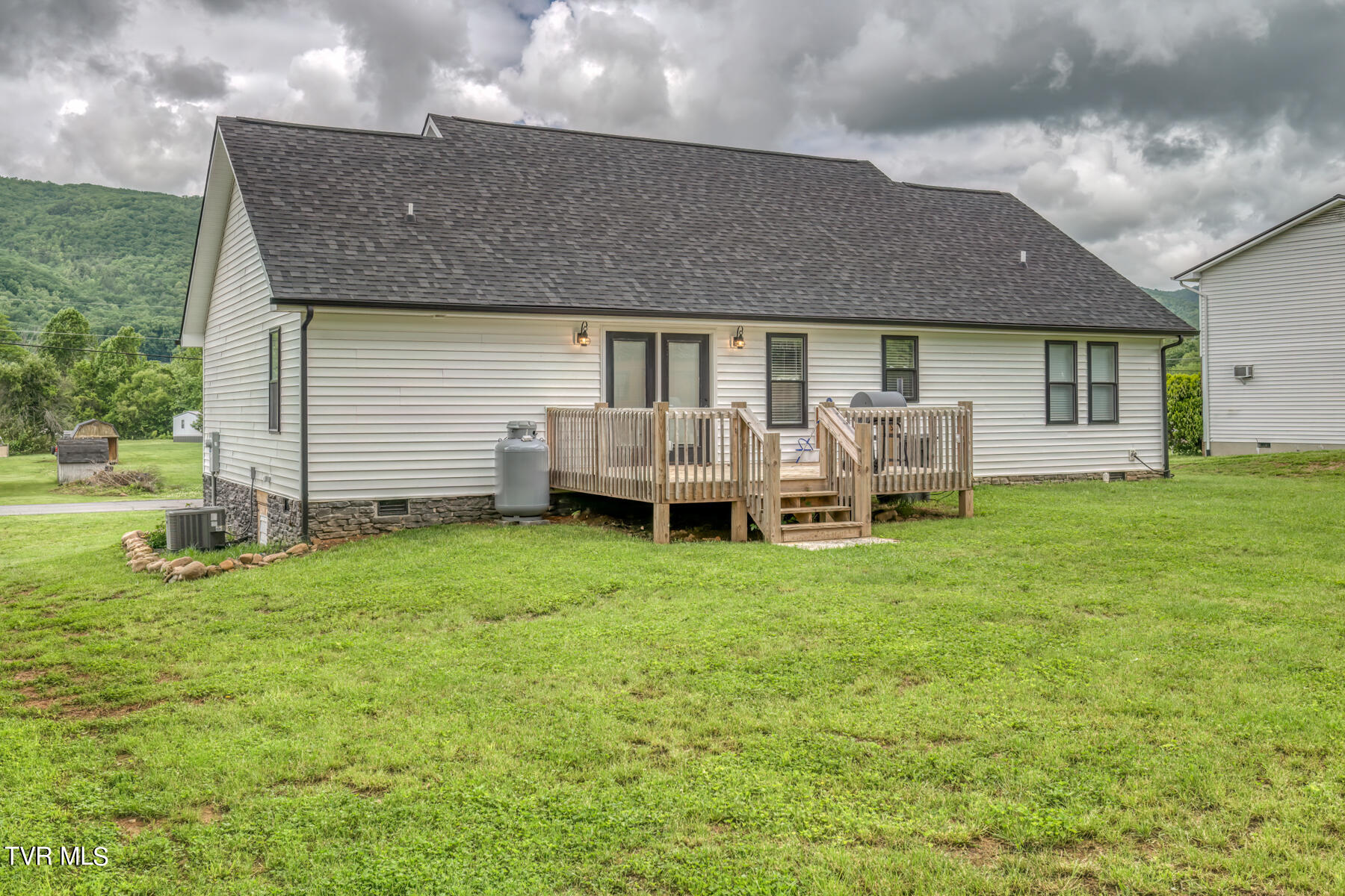 206 Price Road Elizabethton, TN 37643 - Photo 30 of 33 206 Price Rd-30