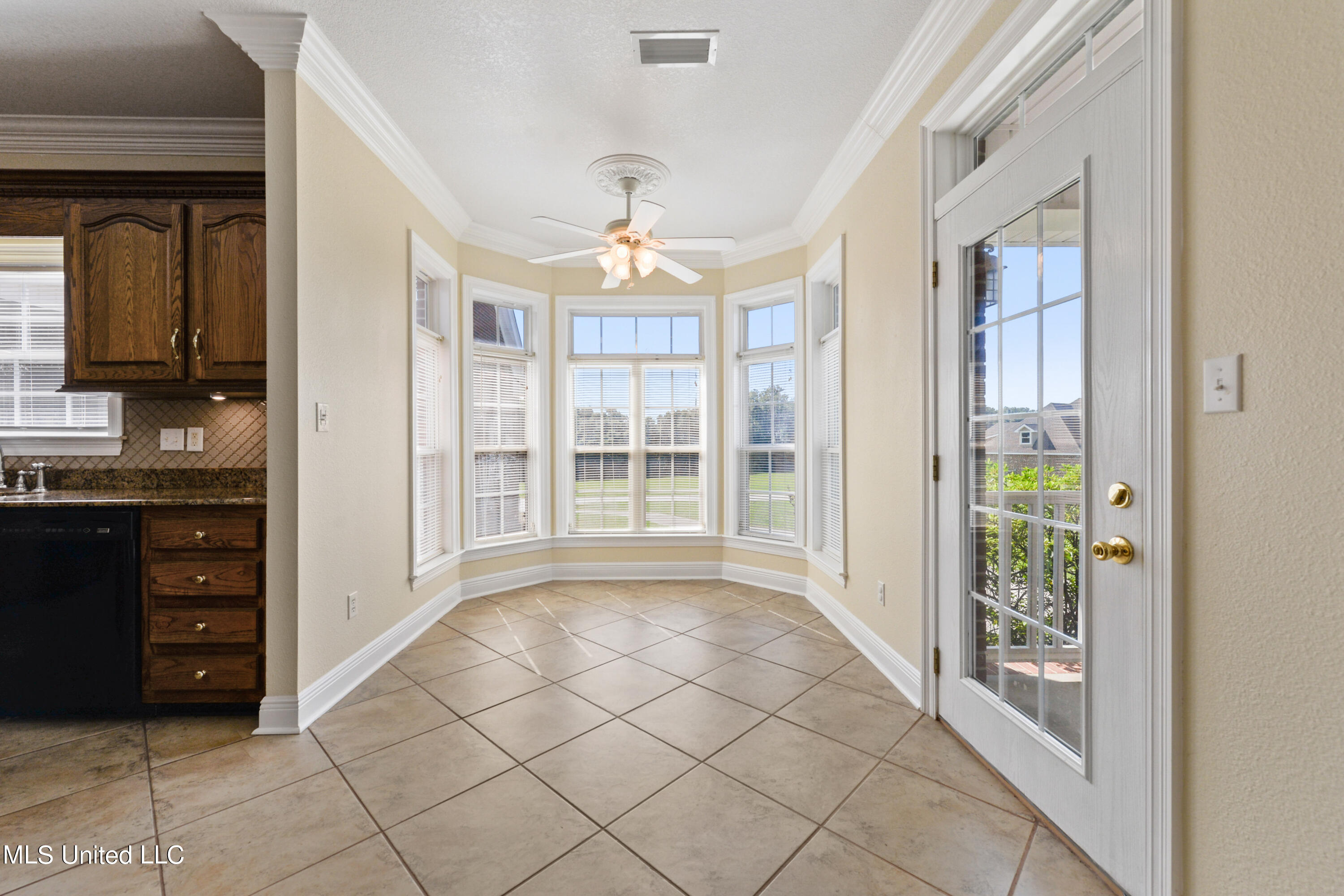 5209 Remington Road Moss Point, MS 39562 - Photo 19 of 66 016