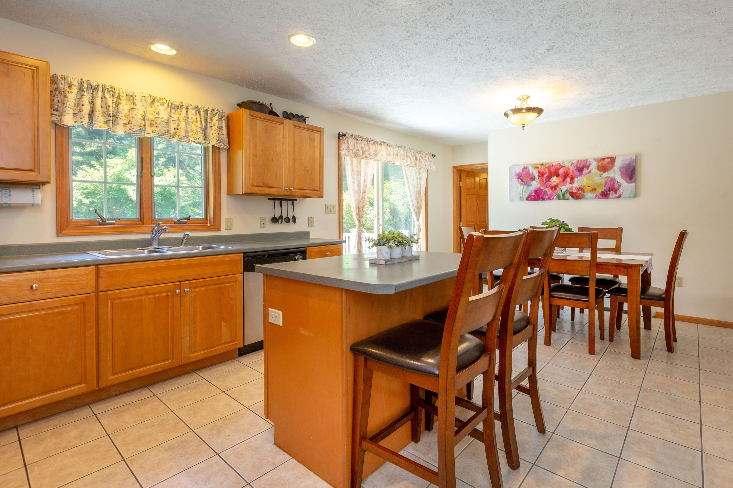 8 Abby Circle, Unit 2 Topsham, ME 04086 - Photo 23 of 53 Kitchen