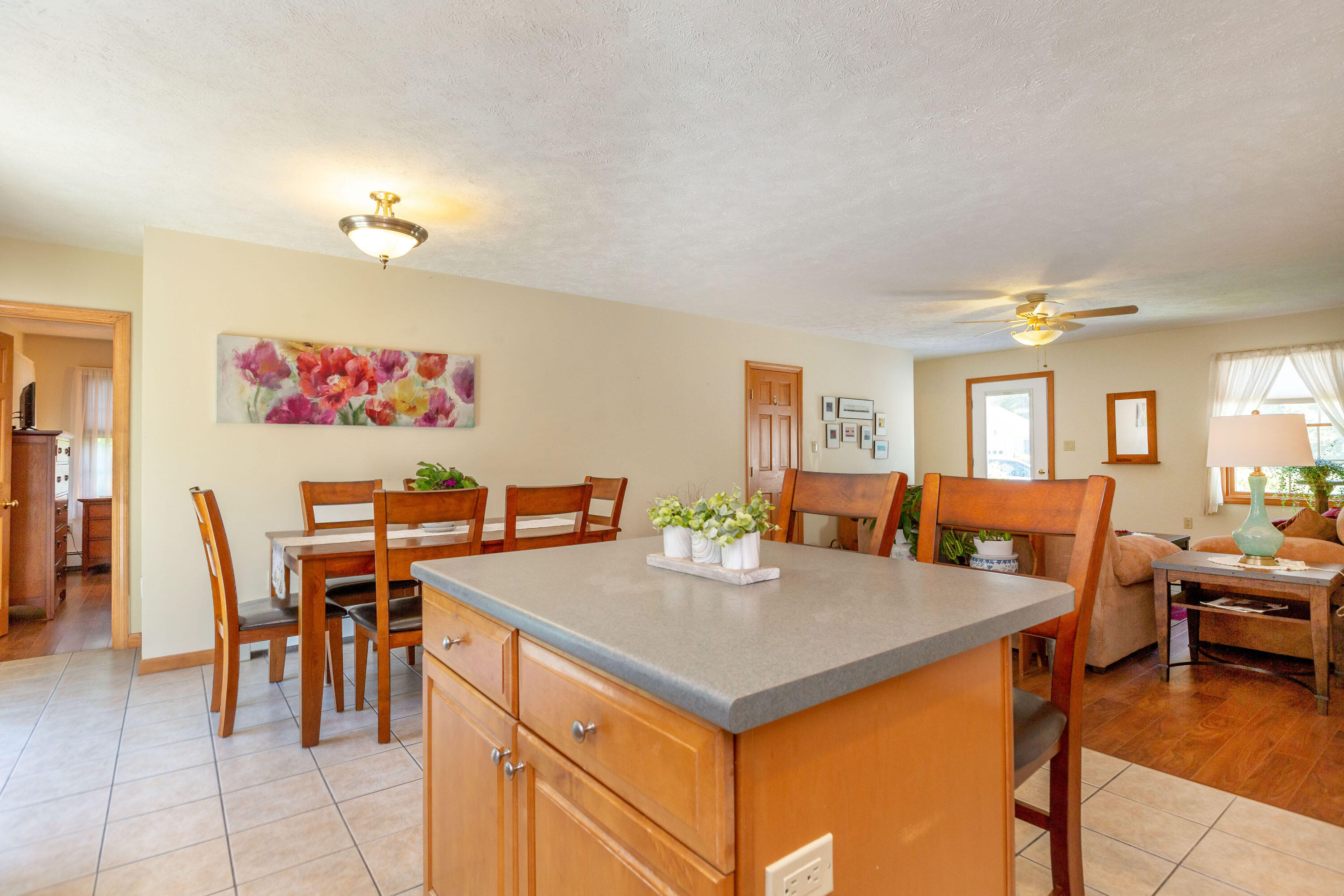 8 Abby Circle, Unit 2 Topsham, ME 04086 - Photo 27 of 53 Kitchen/Dining
