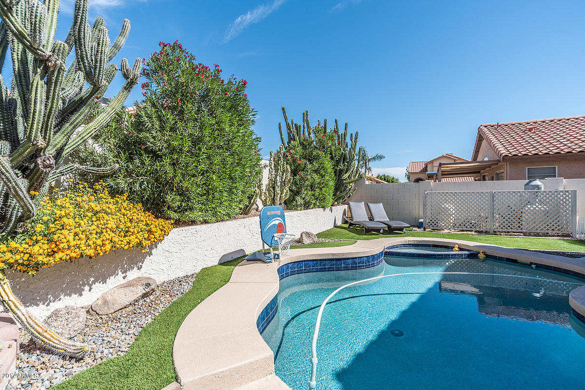 4644 East Danbury Road Phoenix, AZ 85032 - Photo 7 of 36 2017-10-11_0007