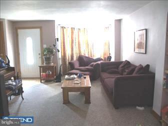7267 Glenthorne Road Upper Darby, PA 19082 - Photo 2 of 6