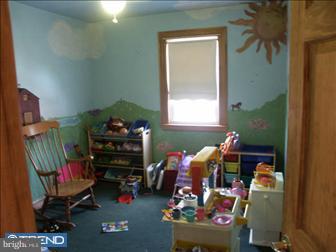 7267 Glenthorne Road Upper Darby, PA 19082 - Photo 5 of 6