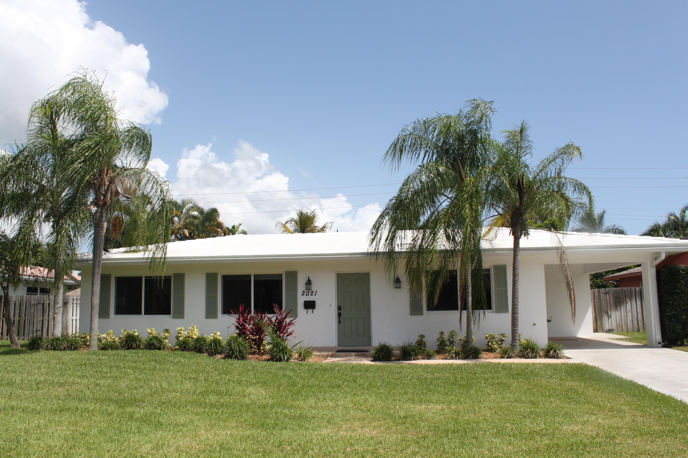 2021 Northeast 33rd Street Lighthouse Point, FL 33064 - Photo 1 of 13 Front exterior
