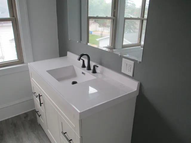 $294,900 | 516 Elizabeth Street, Baraboo, WI 53913