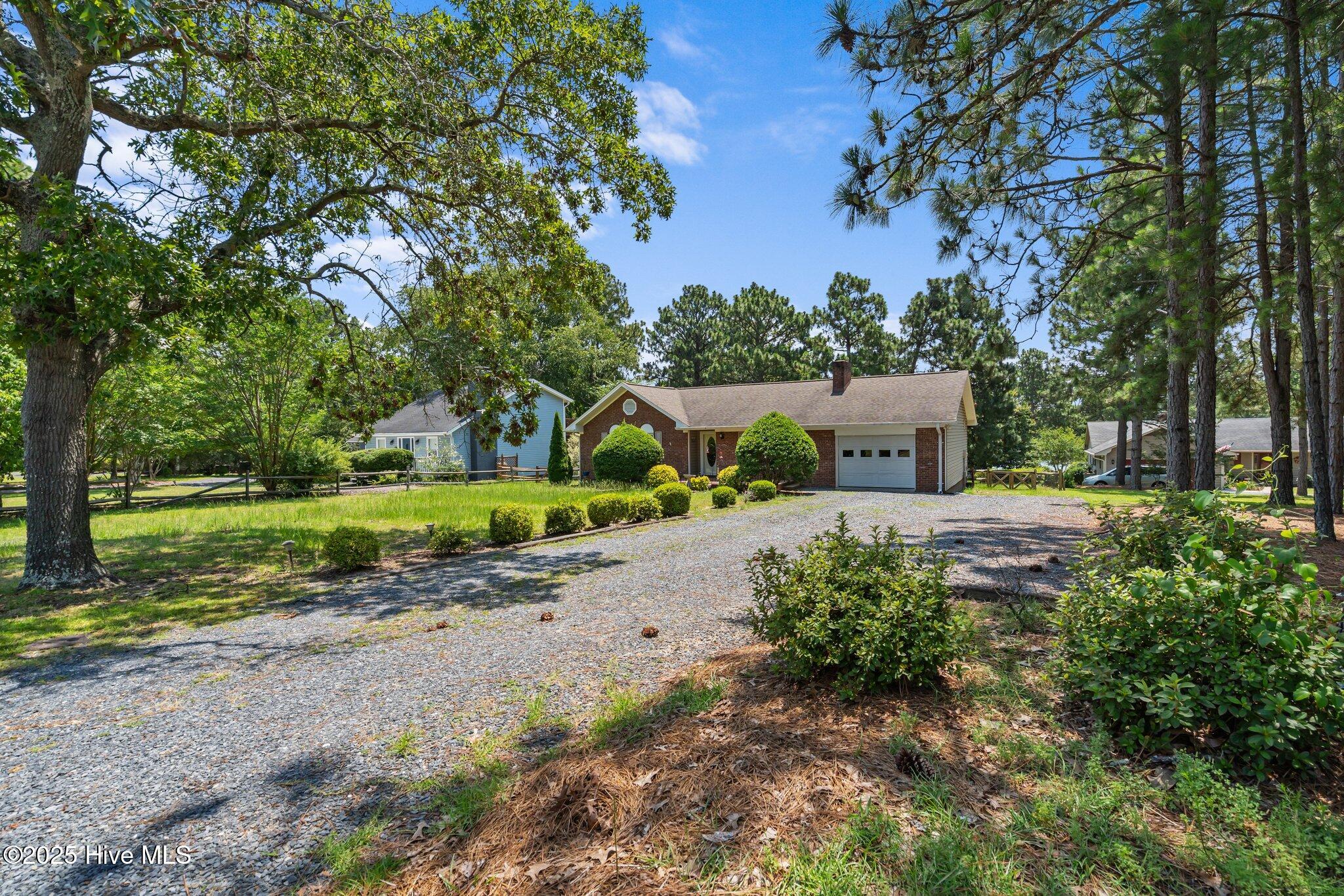 132 Shenandoah Road West End, NC 27376 - Photo 5 of 51 1-web-or-mls-DSC04774