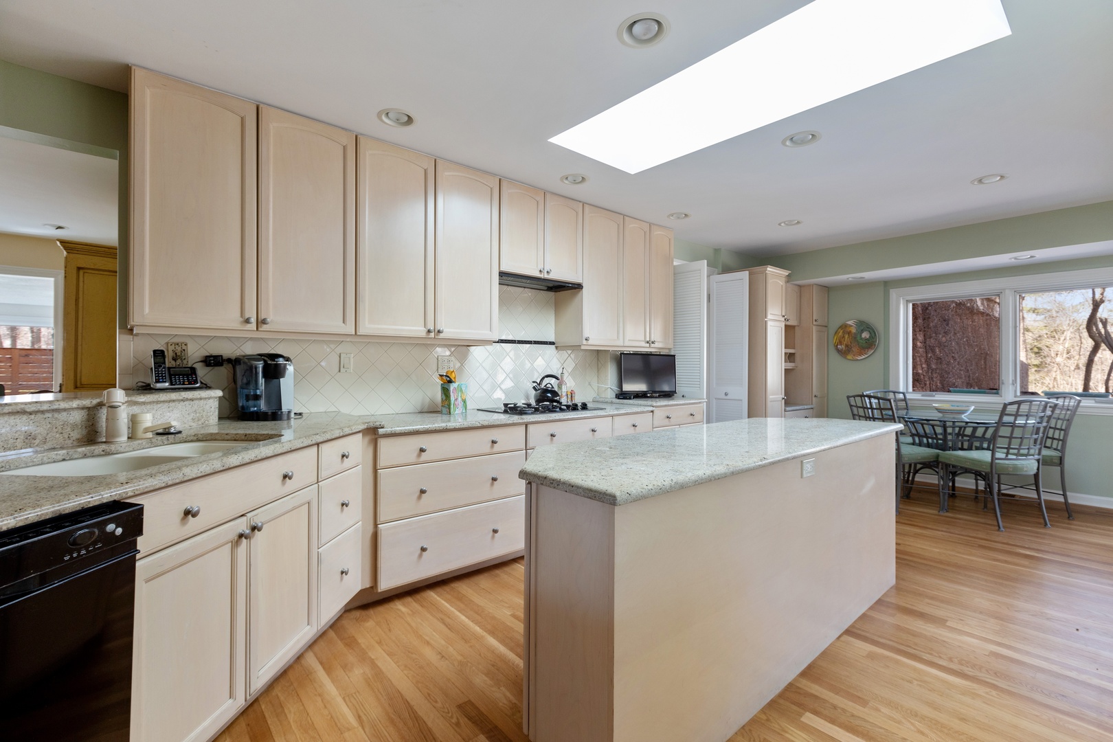 1508 Grant Road Northbrook, IL 60062 - Photo 4 of 15