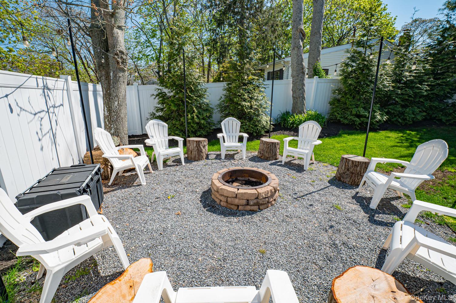 48 Springville Road Hampton Bays, NY 11946 - Photo 12 of 46