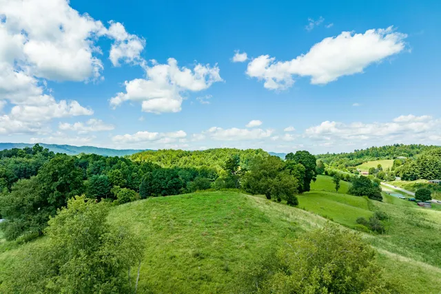 $607,880 | 0 North N Highway, Mountain City, TN 37683